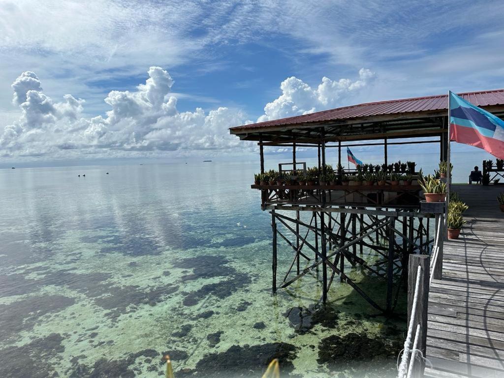 Mabul Backpackers Apartment Mabul Island ภายนอก รูปภาพ