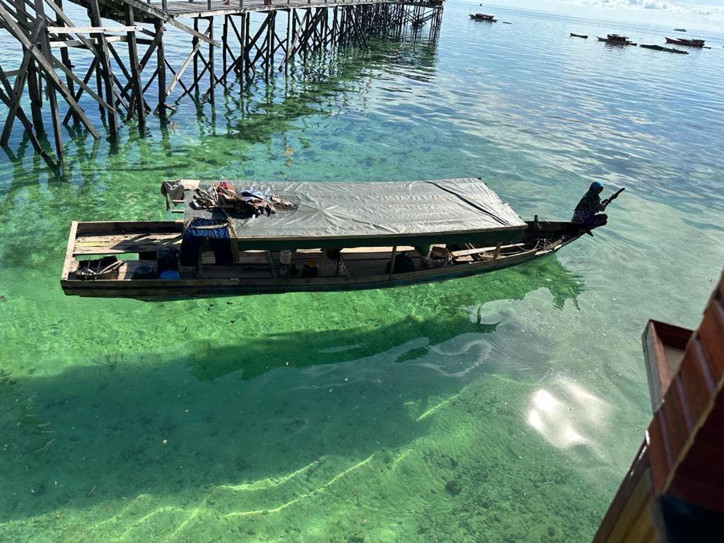 Mabul Backpackers Apartment Mabul Island ภายนอก รูปภาพ