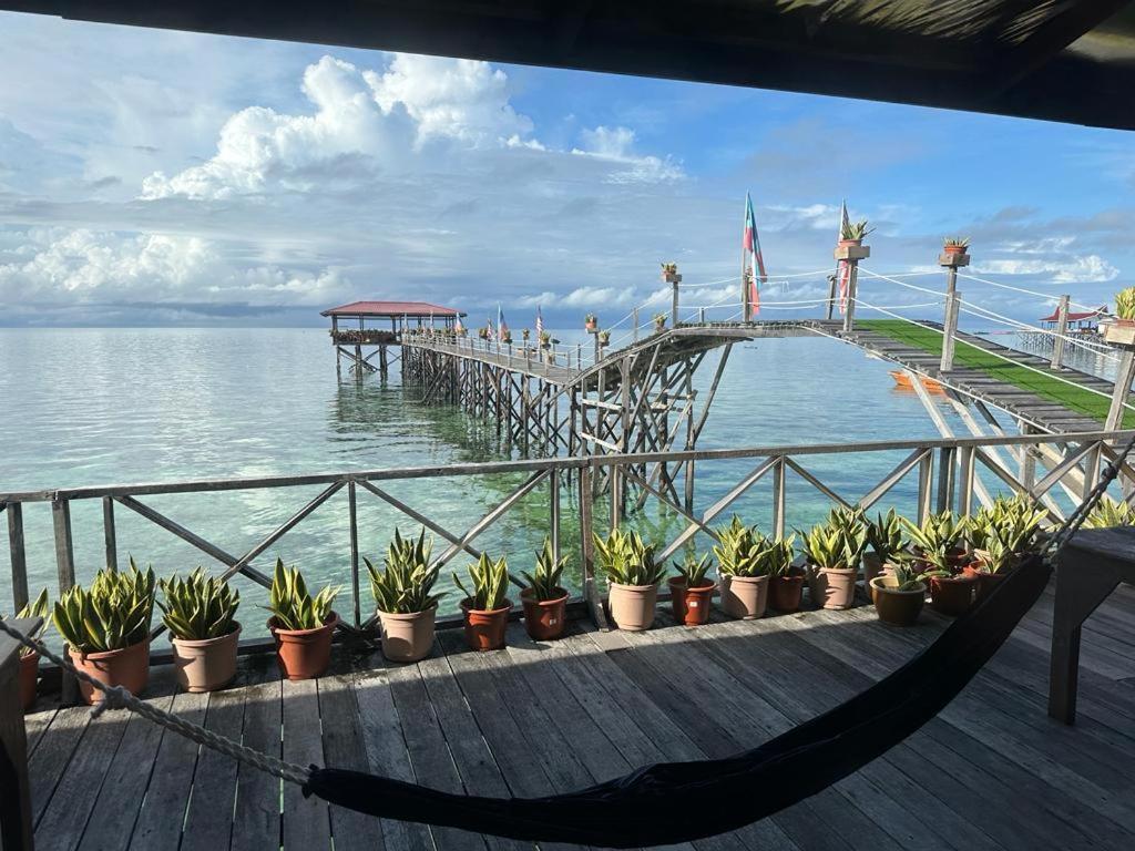 Mabul Backpackers Apartment Mabul Island ภายนอก รูปภาพ