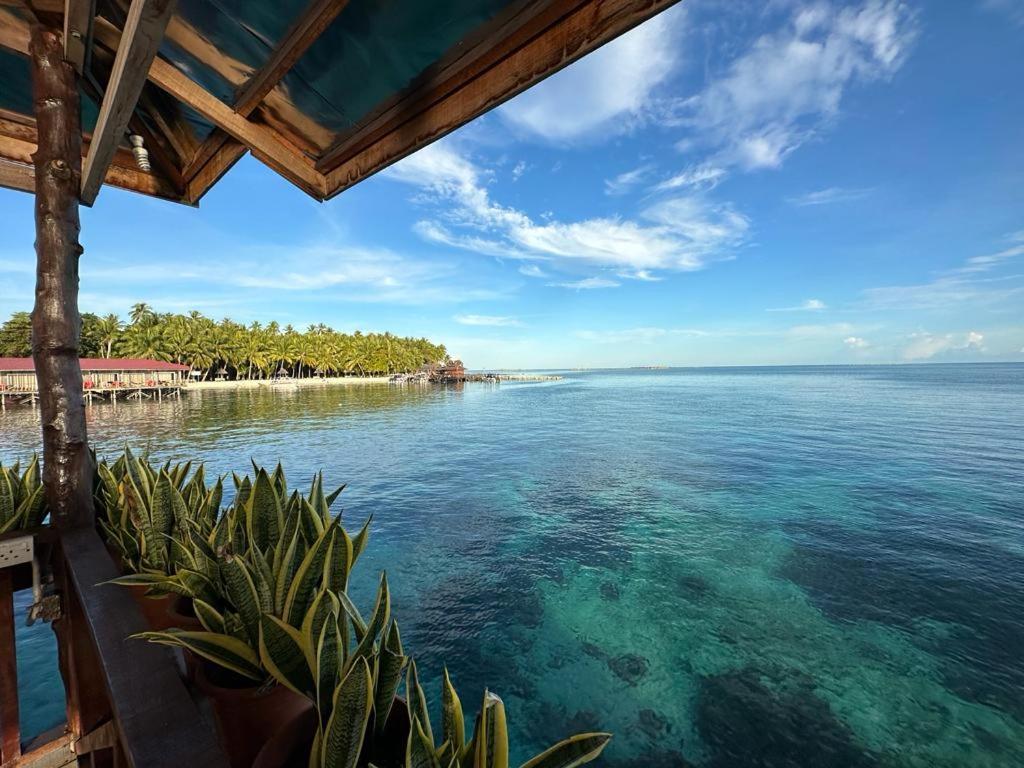 Mabul Backpackers Apartment Mabul Island ภายนอก รูปภาพ