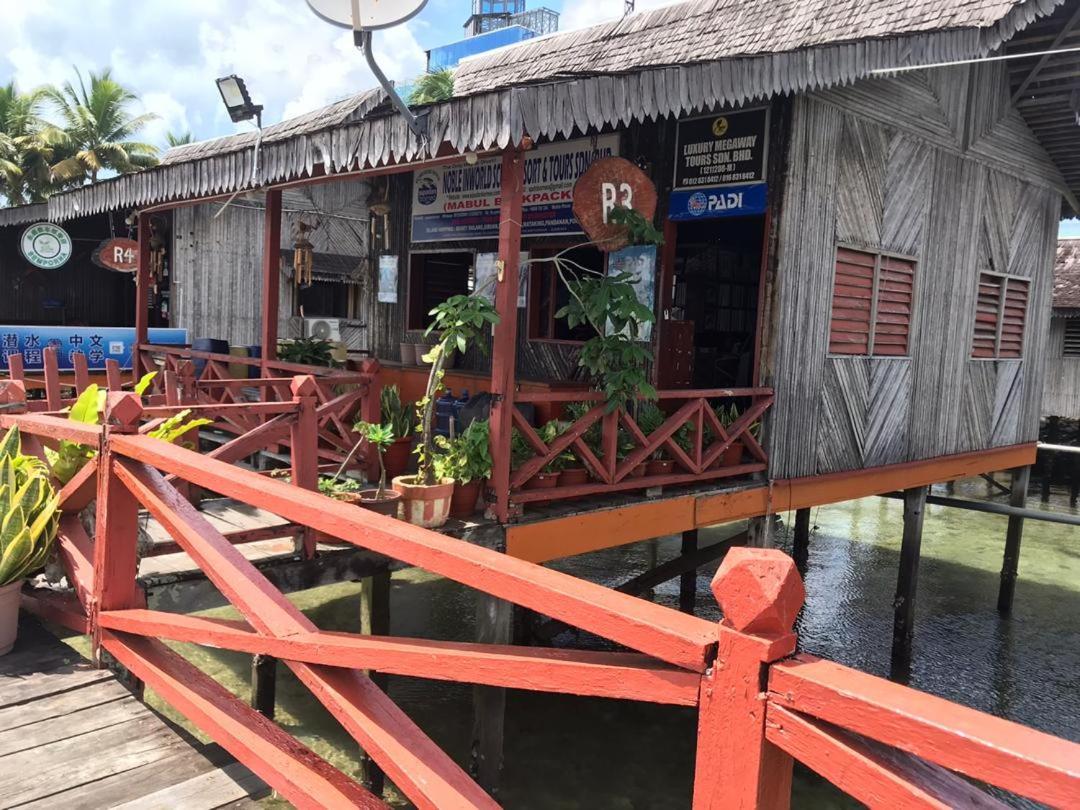 Mabul Backpackers Apartment Mabul Island ภายนอก รูปภาพ
